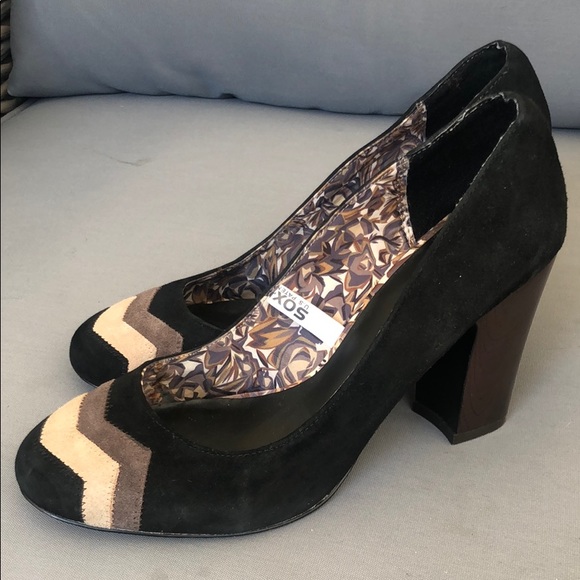 (Sold) Missoni for Target Chevron Stripe Suede - Picture 5 of 8